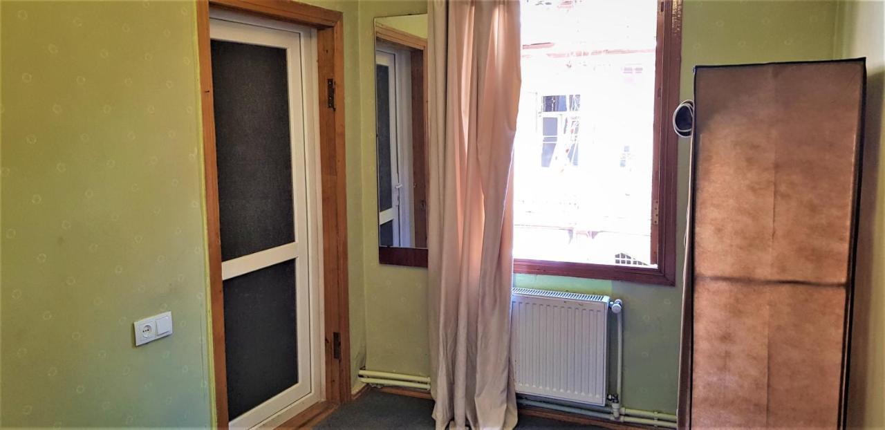 Backpackers Hostel Tbilisi Exterior photo